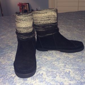 Toms Black Women Wool Stripe Nepal Boots size 7.5